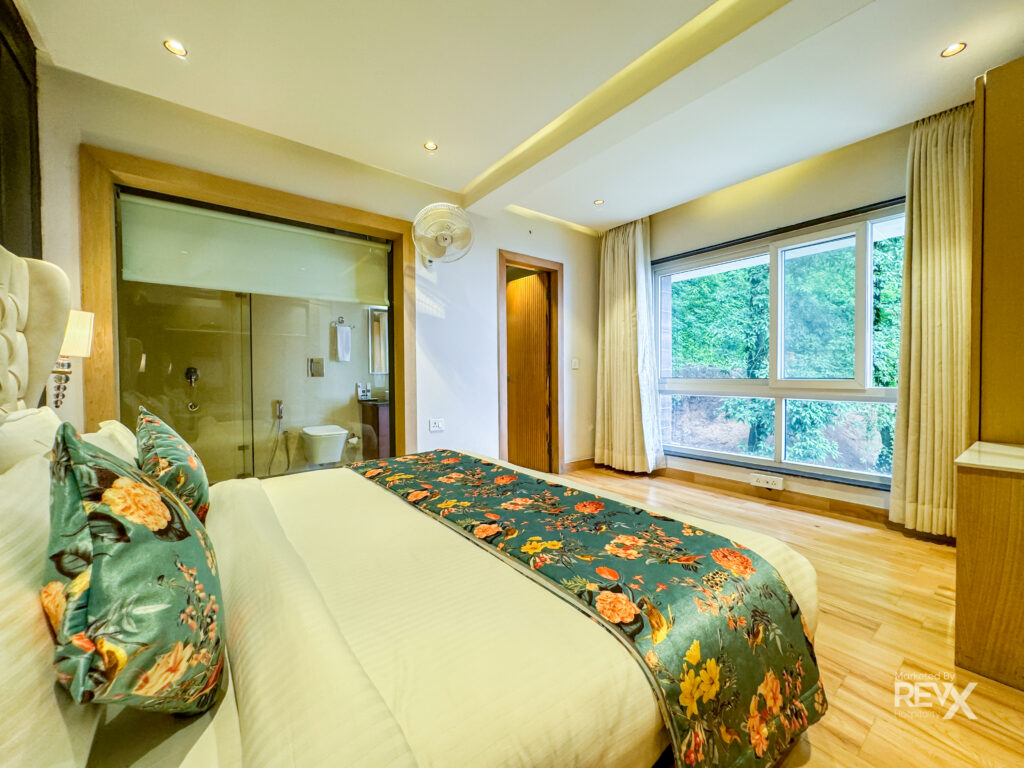 Premium Suite
